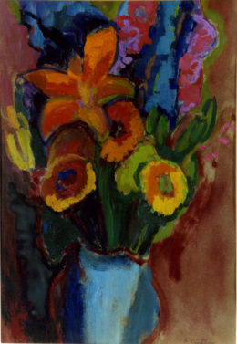 Ringelblumen und Lilie in blauer Vase