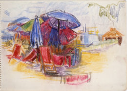Sonnenschirme und Liegestühle am Strand